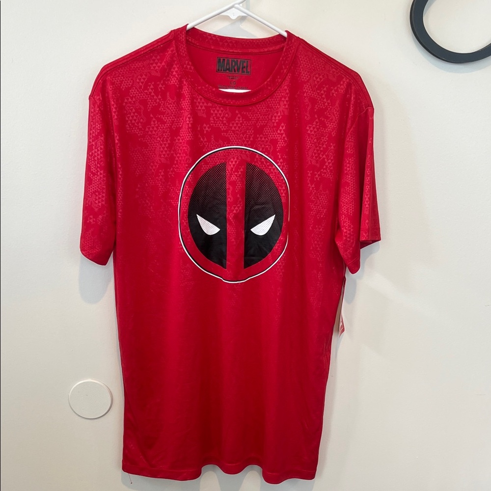 Marvel - Mad Engine Silky Red Deadpool Short Sleeve Tee